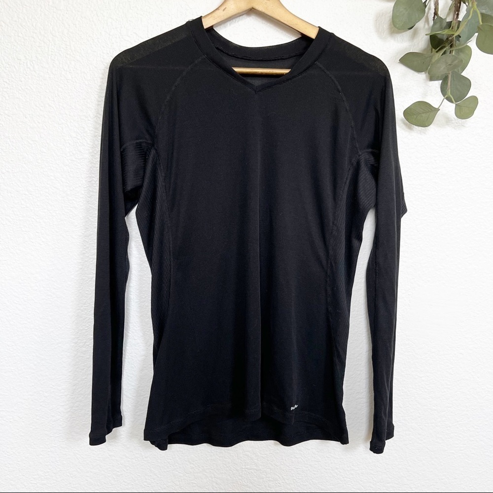 Patagonia- Women’s Black Long Sleeve Top- Large